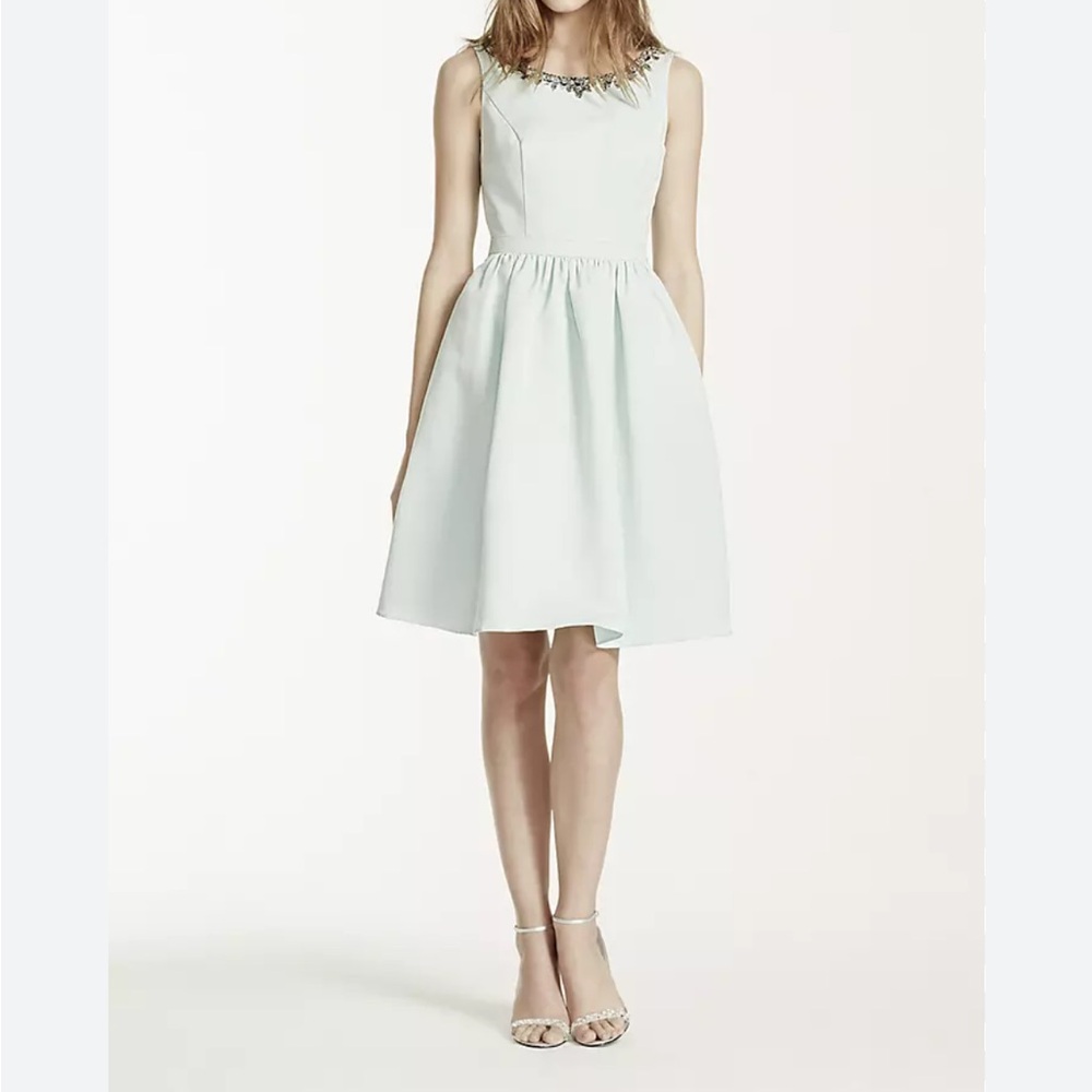 EUC Davids Bridal Mint Mini Dress Back Cutouts with Embellished‎ Detail Size 4